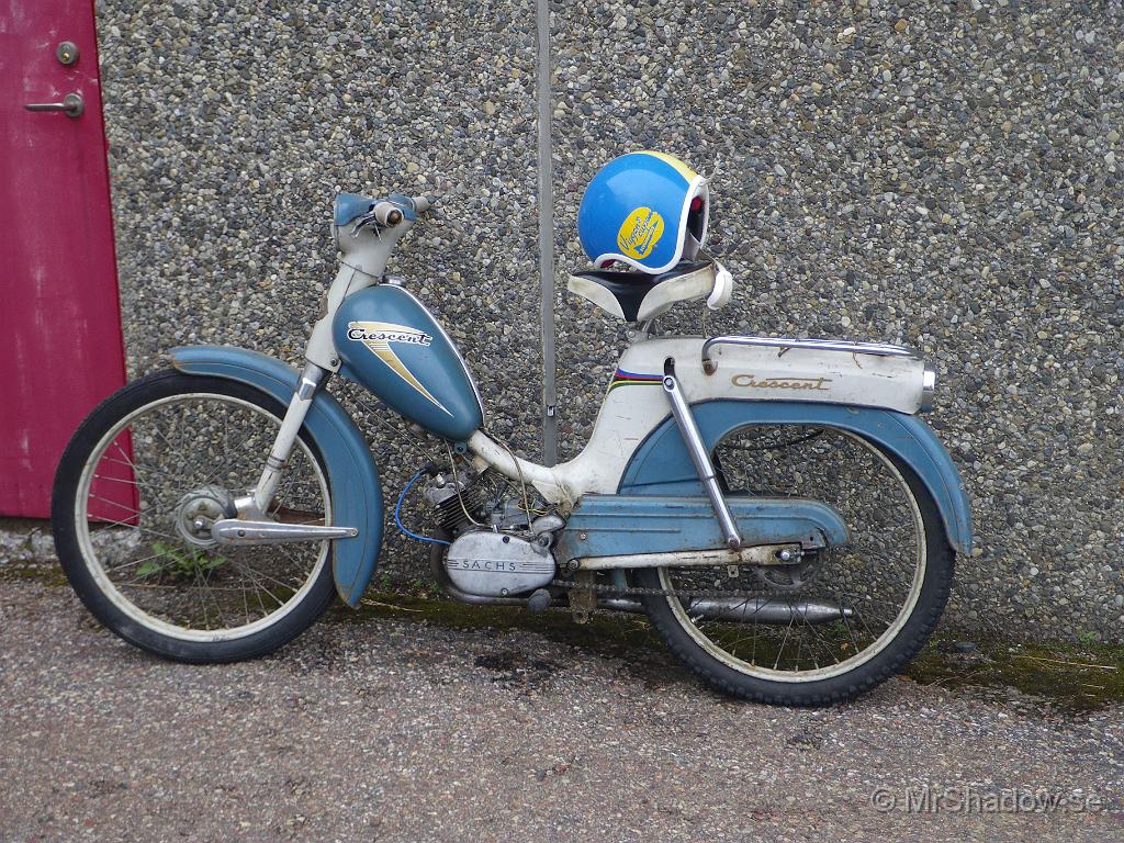 IMGP6487.JPG - Denna moped stod parkerad utanför ett mindre företag jag besökte sommaren 2011