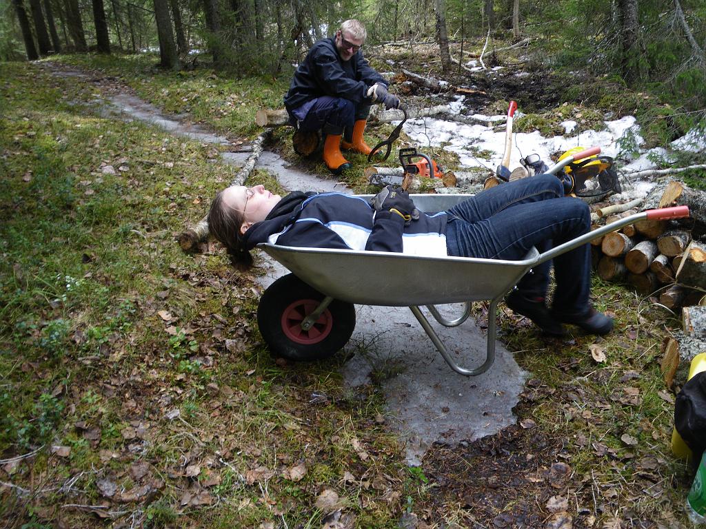 IMGP3317.JPG - Kanske går att sova i kärran också ?? Troligen inte helt obekväm.