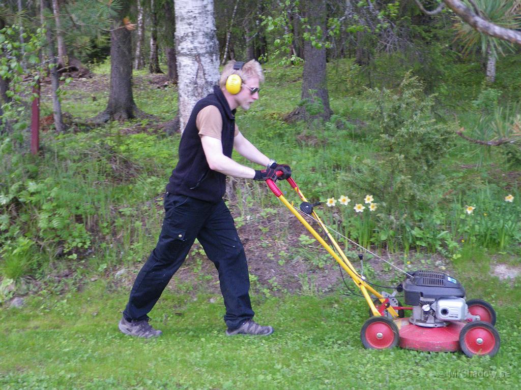 IMGP3568.JPG - Bodyguard landade i Slåtte på fredag kväll