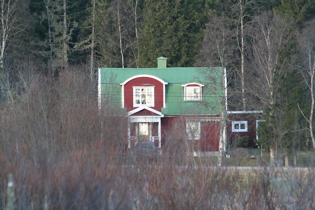 IMG_0865.JPG - Gick en liten tur efter Slåtteån ner mot Alsensjön. Här ser man "Slåttet" på distans..