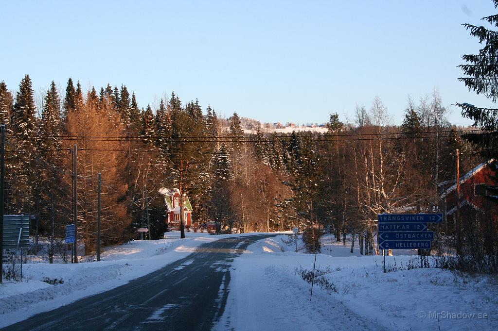 IMG_0994.JPG - Solen lyser fint på Slåttet.