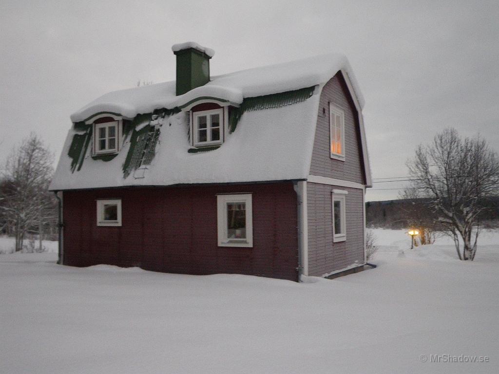 IMGP5455.JPG - Kylan har slagit på västra väggen..  Eller rättare sagt frosten..