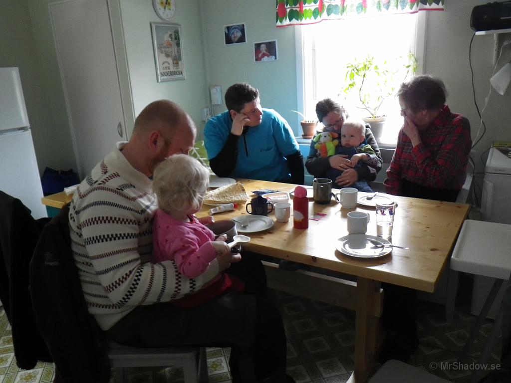 IMGP0576.JPG - Besök av barnbarn i påskhelgen