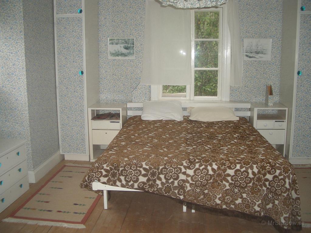 IMGP4042.JPG - Sovrum på övervåningen