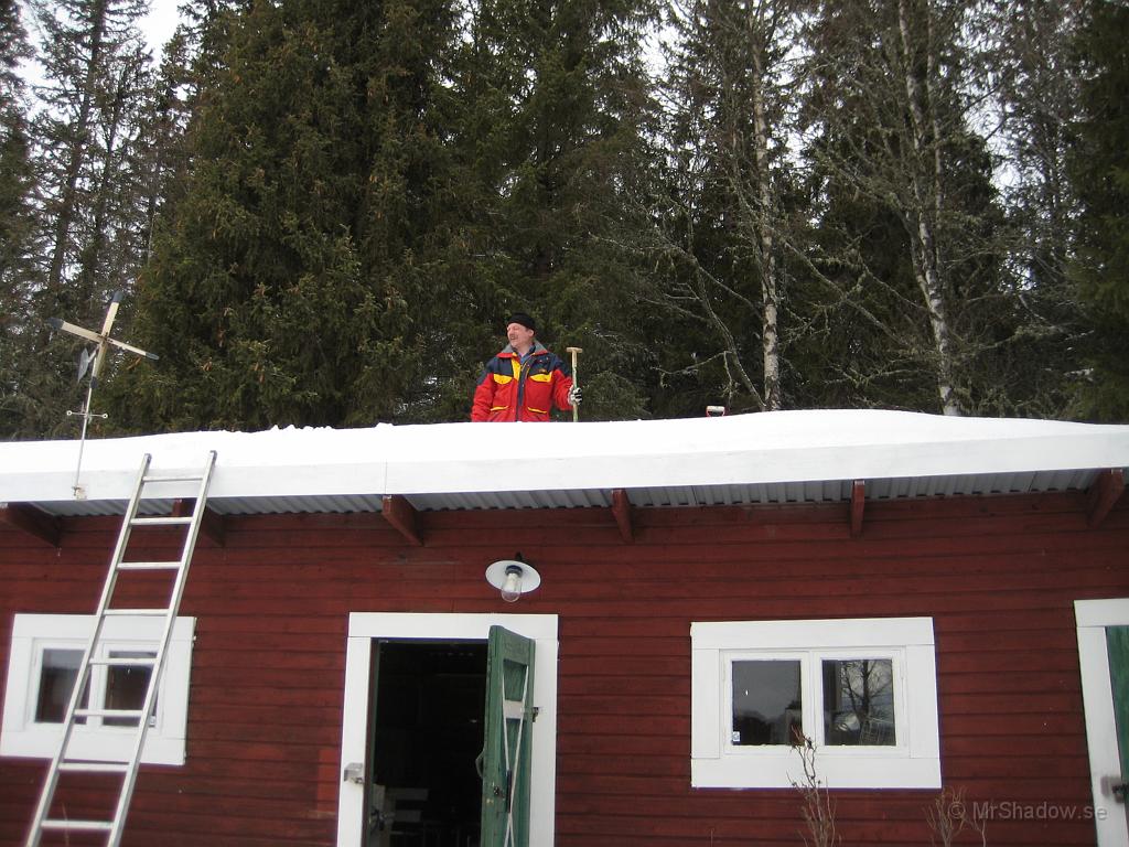 IX70_0622.JPG - Spanar ut över ägorna