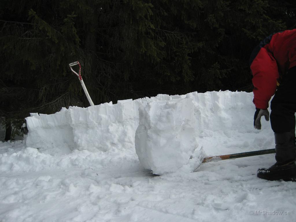 IX70_0631.JPG - Kanske del till igloo bygge