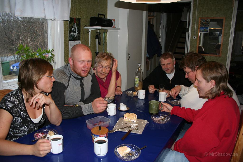 IMG_3662.JPG - Så var det dags för lite kaffe på maten och lite efterrätt