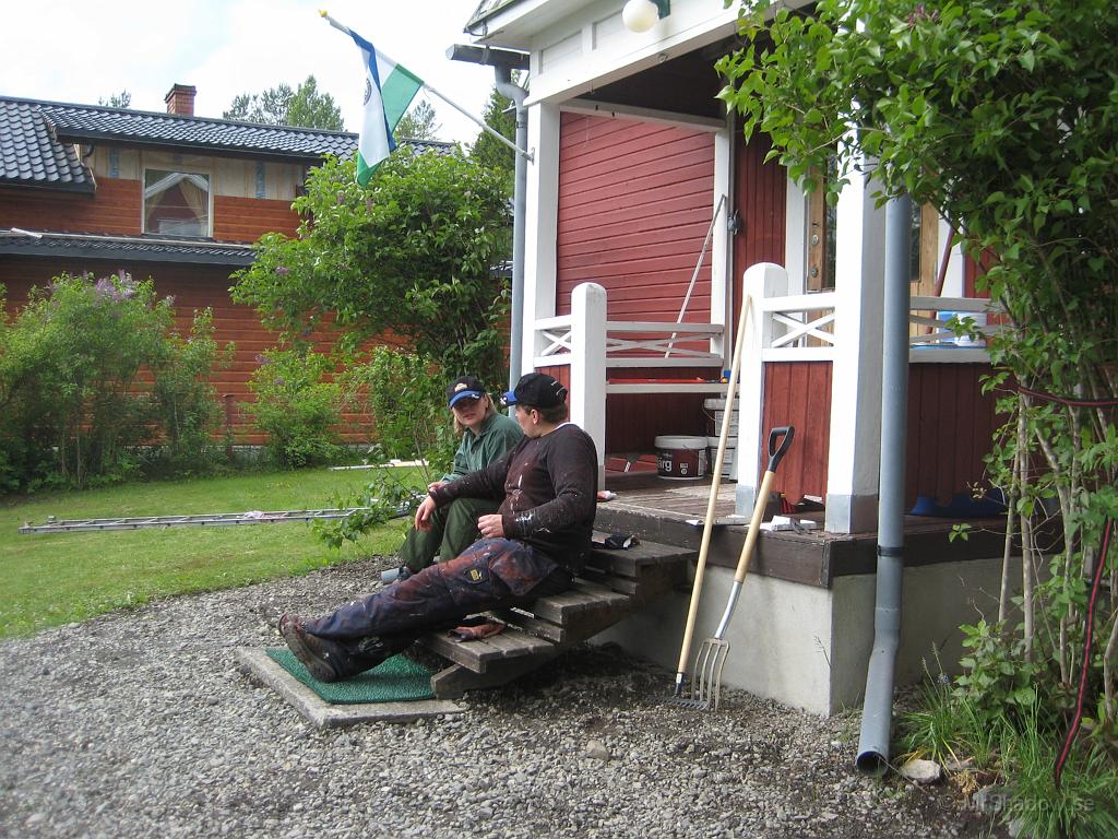 IX70_1267.JPG - Rast vila på trappen