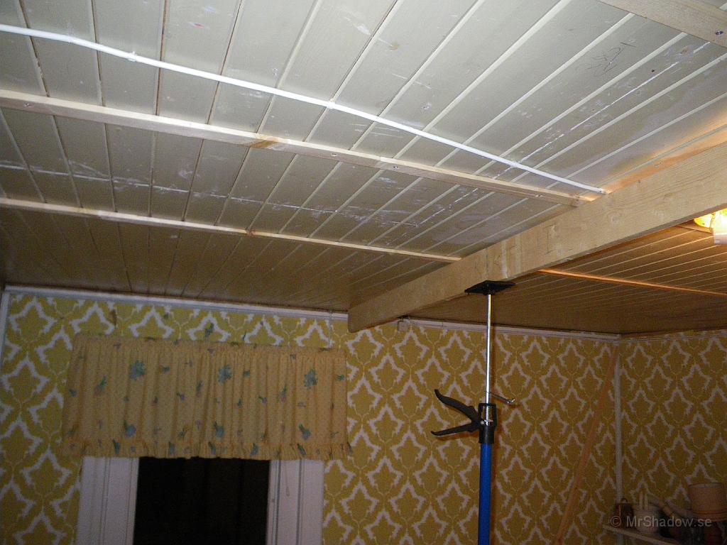 IMGP0023.JPG - Det är lite kurva på taket...