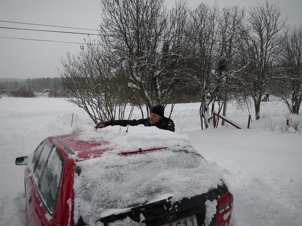 IMGP0031.JPG - Men med sop och ett glatt humör så fixar det sig..