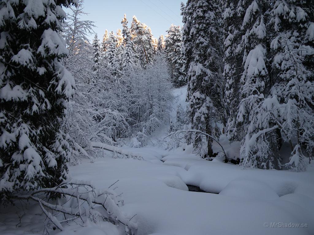 IMGP0057.JPG - Normal bild mot The Creek. Inte helt igenfruset ännu och visst är det en del snö..